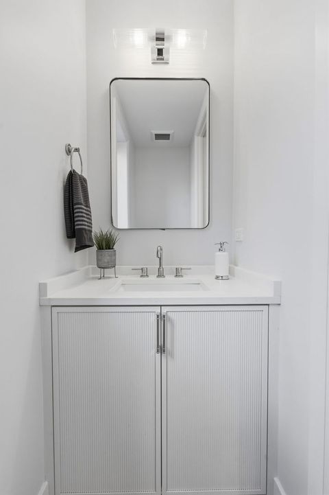 Tiny photo for 1849 N Mohawk Street #1, Chicago, IL 60614 (MLS # 12614633)