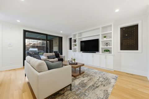 Tiny photo for 1849 N Mohawk Street #1, Chicago, IL 60614 (MLS # 12614633)