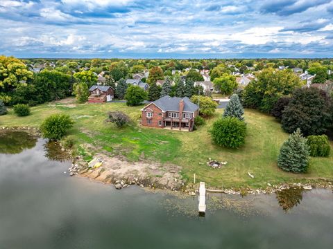 Tiny photo for 675 White Pine Circle, Lake In The Hills, IL 60156 (MLS # 12481775)