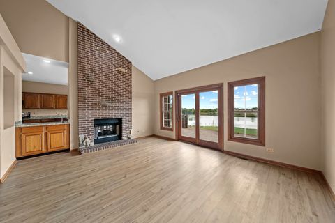Tiny photo for 675 White Pine Circle, Lake In The Hills, IL 60156 (MLS # 12481775)