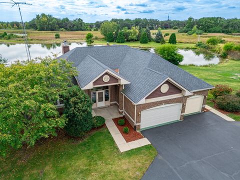 Tiny photo for 675 White Pine Circle, Lake In The Hills, IL 60156 (MLS # 12481775)