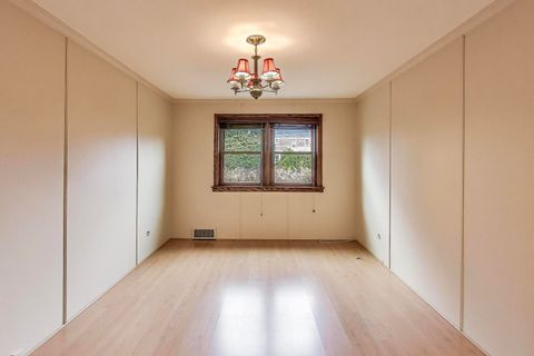 Tiny photo for 1115 N Ridgeland Avenue, Oak Park, IL 60302 (MLS # 12547489)