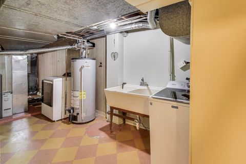 Tiny photo for 1115 N Ridgeland Avenue, Oak Park, IL 60302 (MLS # 12547489)