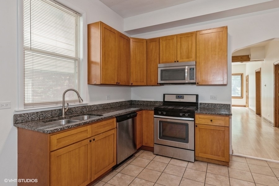 1840 W Huron Street 1