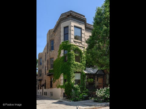 Photo of 230 W Saint Paul Avenue, Chicago, IL 60614 (MLS # 12666985)