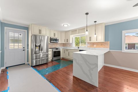 Tiny photo for 419 Oneida Street, Joliet, IL 60435 (MLS # 12467676)