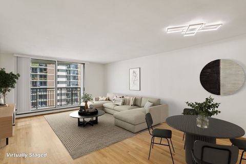 Tiny photo for 6007 N Sheridan Road #25F, Chicago, IL 60660 (MLS # 12473353)