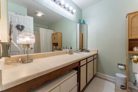 Tiny photo for 33561 N Royal Oak Lane #209, Grayslake, IL 60030 (MLS # 12634151)