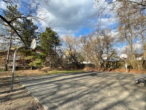 Tiny photo for 33561 N Royal Oak Lane #209, Grayslake, IL 60030 (MLS # 12634151)