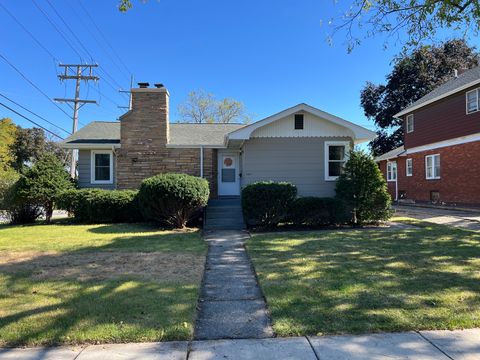 Tiny photo for 245 N Main Street, Crystal Lake, IL 60014 (MLS # 12507694)