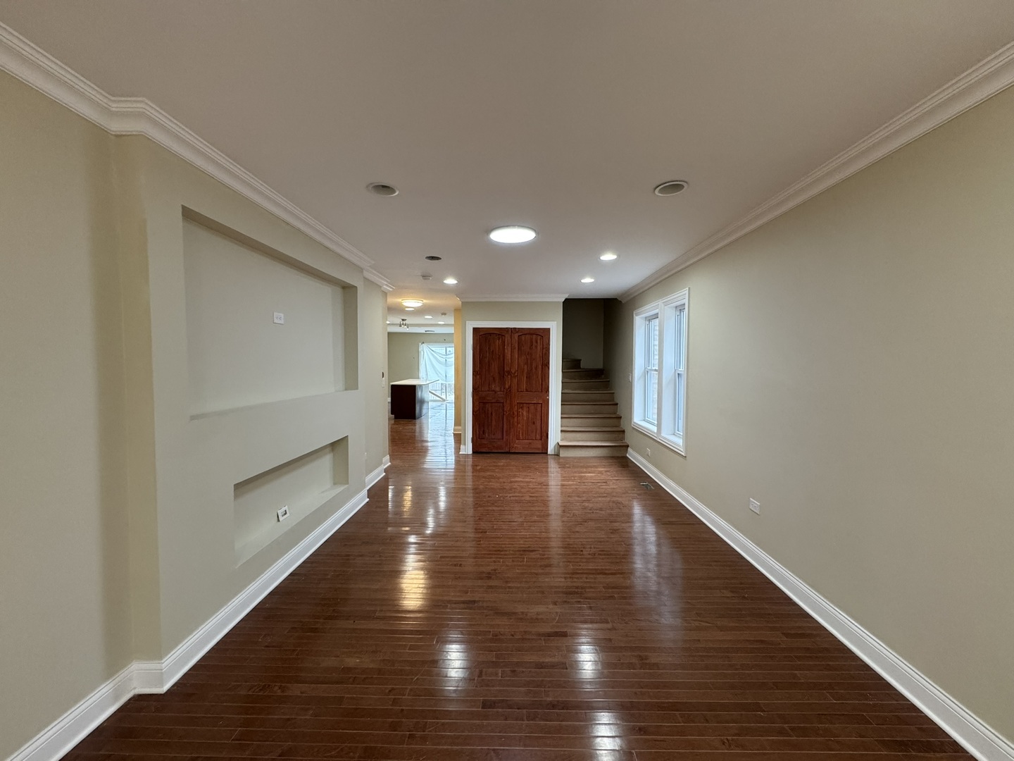 710 E 91st Place