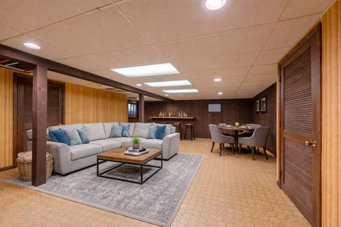 Tiny photo for 1418 S Princeton Avenue, Arlington Heights, IL 60005 (MLS # 12591823)