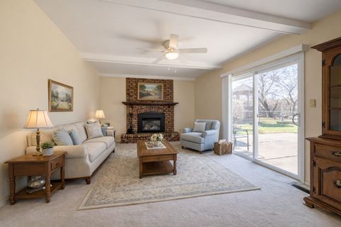 Tiny photo for 1418 S Princeton Avenue, Arlington Heights, IL 60005 (MLS # 12591823)