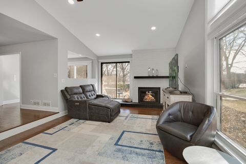 Tiny photo for 706 Waukegan Road #4, Glenview, IL 60025 (MLS # 12566736)