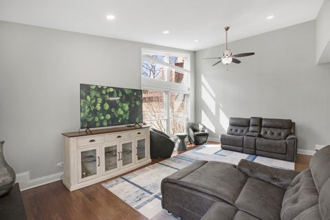 Tiny photo for 706 Waukegan Road #4, Glenview, IL 60025 (MLS # 12566736)