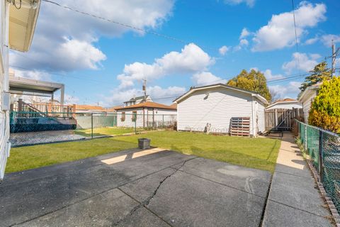 Tiny photo for 6120 W School Street, Chicago, IL 60634 (MLS # 12605245)