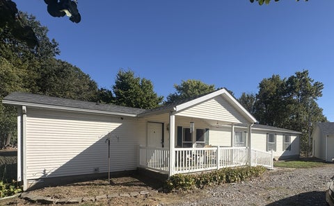 Photo of 1202 S Mudline Road, Murphysboro, IL 62966 (MLS # 12780962)