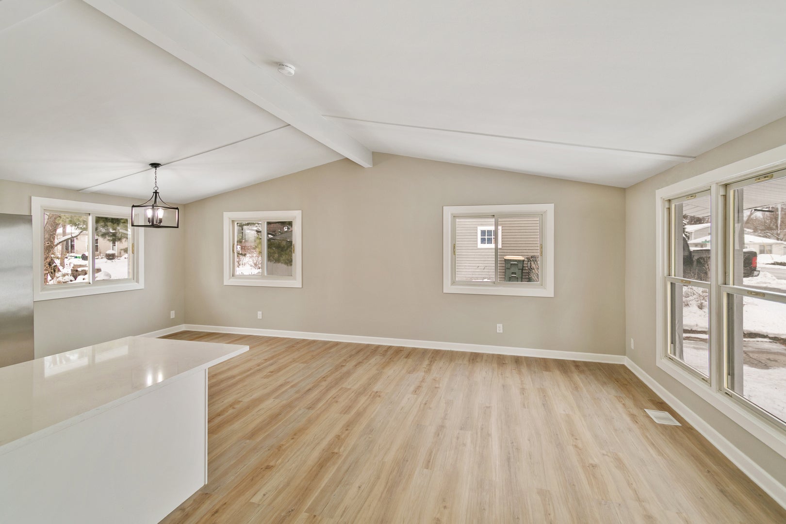6305 Robert Road