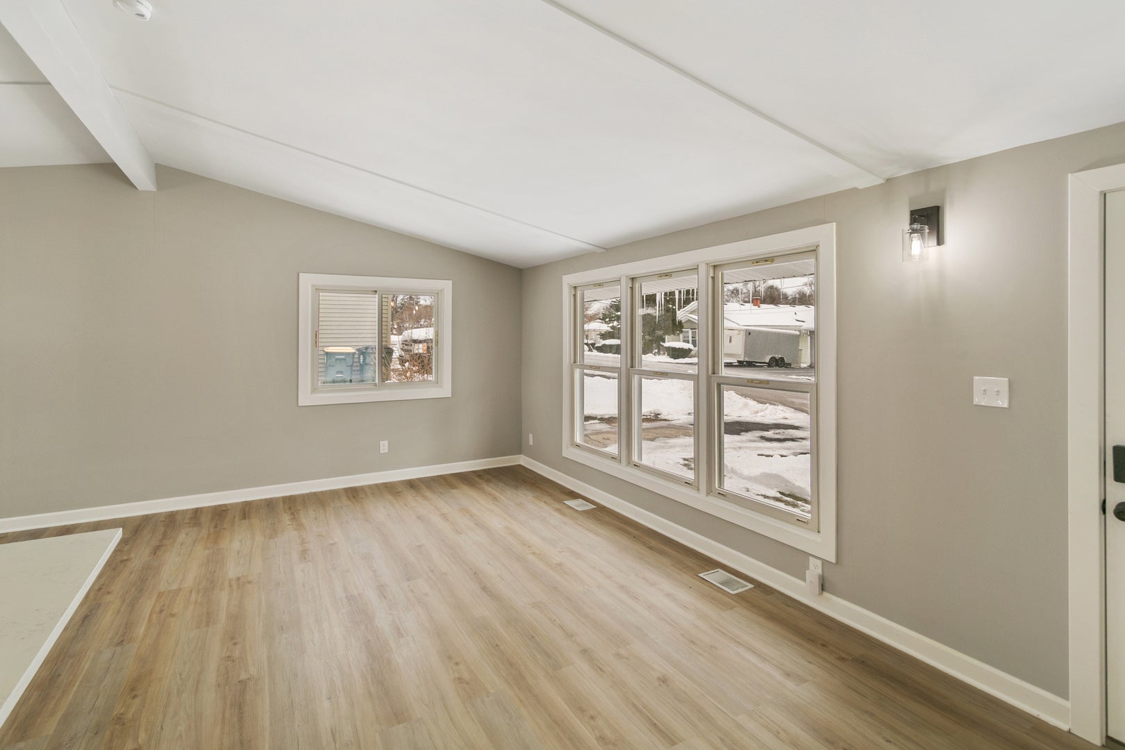 6305 Robert Road
