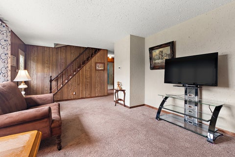 Tiny photo for 5547 Fairway Drive, Crestwood, IL 60418 (MLS # 12665288)