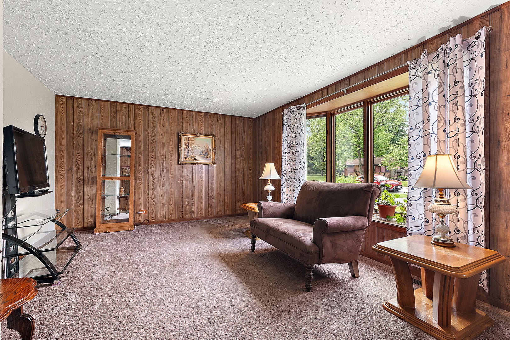 5547 Fairway Drive