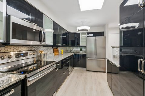 Tiny photo for 1234 Elmwood Avenue #2F, Evanston, IL 60202 (MLS # 12695719)