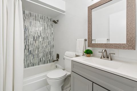 Tiny photo for 1234 Elmwood Avenue #2F, Evanston, IL 60202 (MLS # 12695719)