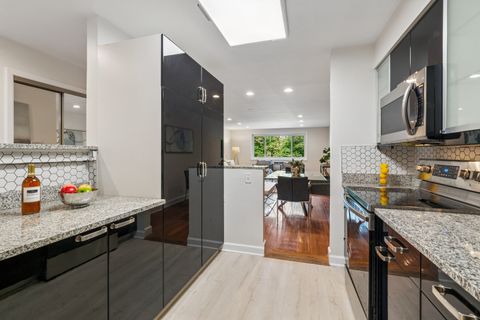 Tiny photo for 1234 Elmwood Avenue #2F, Evanston, IL 60202 (MLS # 12695719)