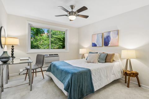 Tiny photo for 1234 Elmwood Avenue #2F, Evanston, IL 60202 (MLS # 12695719)