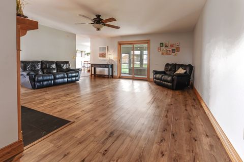 Tiny photo for 410 W Sangamon Street, Fisher, IL 61843 (MLS # 12616932)