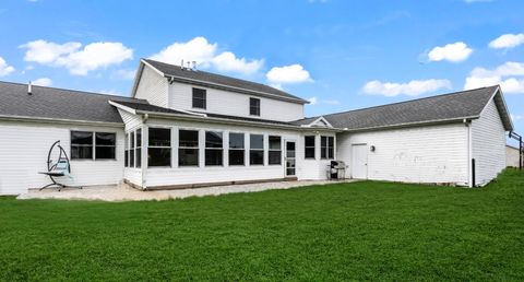 Tiny photo for 410 W Sangamon Street, Fisher, IL 61843 (MLS # 12616932)