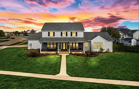 Tiny photo for 410 W Sangamon Street, Fisher, IL 61843 (MLS # 12616932)