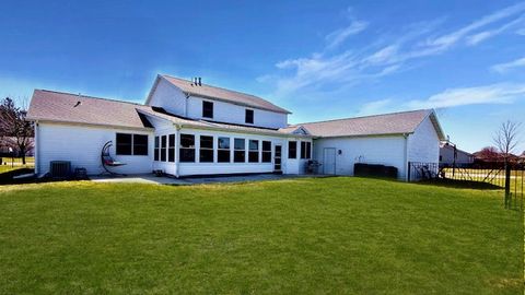 Tiny photo for 410 W Sangamon Street, Fisher, IL 61843 (MLS # 12616932)