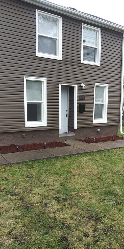 Photo of 1021 N Hickory Street, Joliet, IL 60435 (MLS # 12746104)