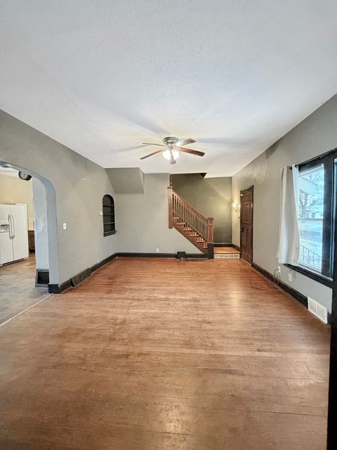 Tiny photo for 813 W Cleveland Street, Freeport, IL 61032 (MLS # 12529315)