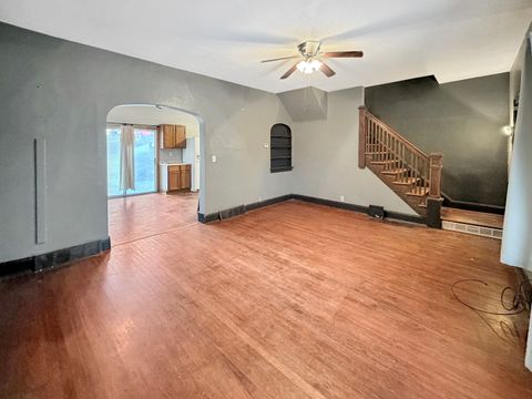 Tiny photo for 813 W Cleveland Street, Freeport, IL 61032 (MLS # 12529315)