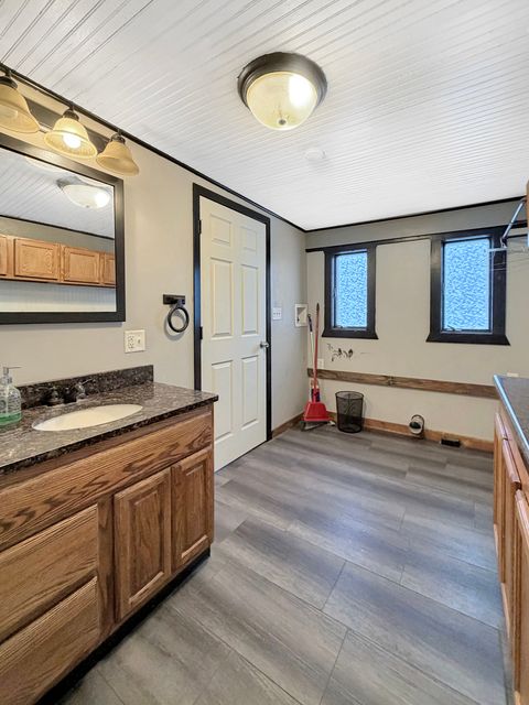 Tiny photo for 813 W Cleveland Street, Freeport, IL 61032 (MLS # 12529315)