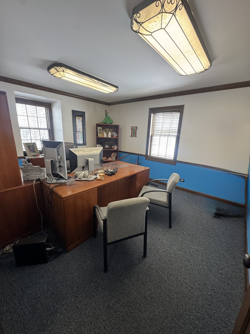 1630 W Colonial Parkway W 25
