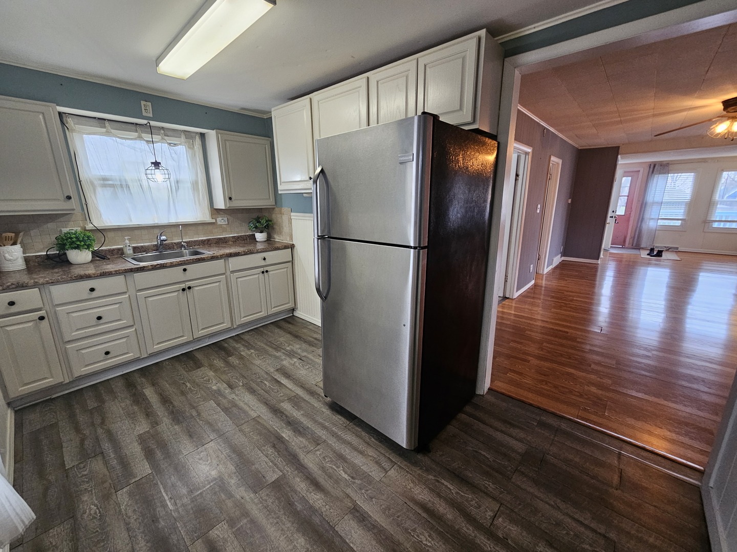 39101 N Walnut Street