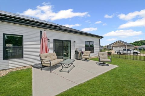 Tiny photo for 1807 E Fairfield Circle, Urbana, IL 61802 (MLS # 12407566)