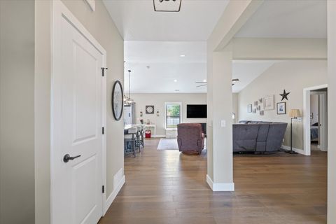 Tiny photo for 1807 E Fairfield Circle, Urbana, IL 61802 (MLS # 12407566)