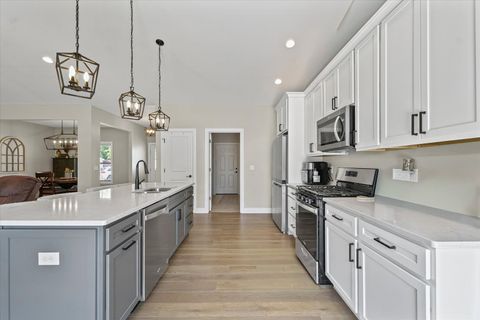 Tiny photo for 1807 E Fairfield Circle, Urbana, IL 61802 (MLS # 12407566)