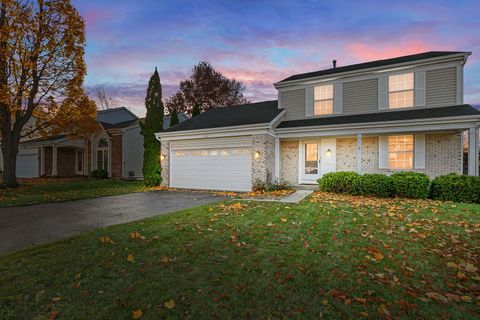 Tiny photo for 1360 Edington Lane W, Mundelein, IL 60060 (MLS # 12517743)