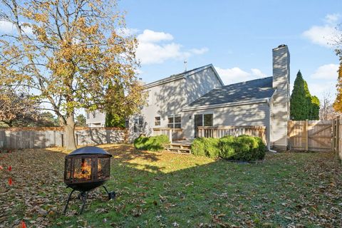 Tiny photo for 1360 Edington Lane W, Mundelein, IL 60060 (MLS # 12517743)