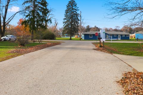 Tiny photo for 3013 Emily Lane, McHenry, IL 60051 (MLS # 12578780)