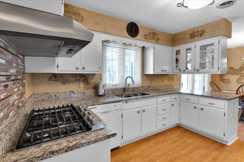 Tiny photo for 900 Murphy Drive, Joliet, IL 60435 (MLS # 12672183)