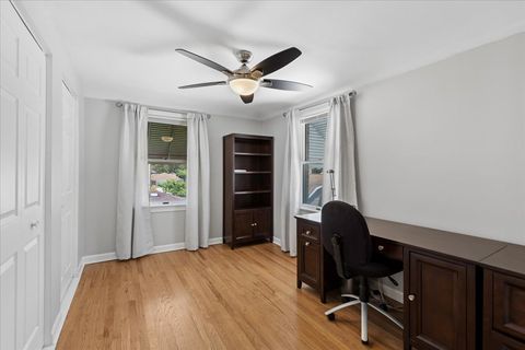 Tiny photo for 1483 Orchard Street, Des Plaines, IL 60018 (MLS # 12675238)