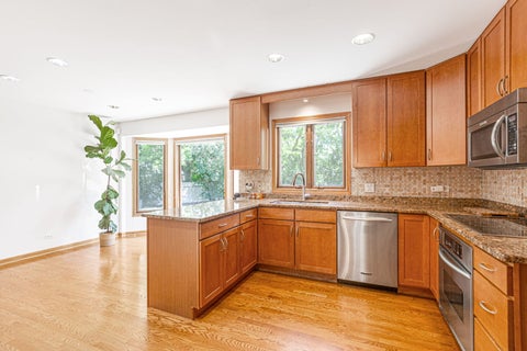 Tiny photo for 1509 Lori Lyn Lane, Northbrook, IL 60062 (MLS # 12681504)