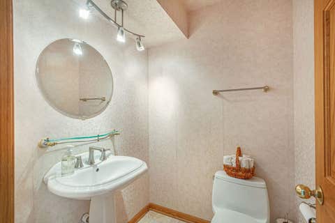 Tiny photo for 1509 Lori Lyn Lane, Northbrook, IL 60062 (MLS # 12681504)