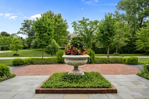Tiny photo for 150 N Suffolk Lane, Lake Forest, IL 60045 (MLS # 12680564)